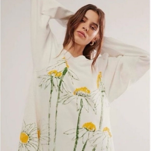 Free People Tops - Free People Cream Floral Daisy Oversized Sweatshirt with Yellow and Green Print